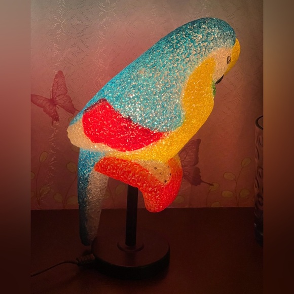 Rare Vintage Popcorn plastic Parrot lamp on a metal stand Lovely accent lamp - Picture 5 of 16